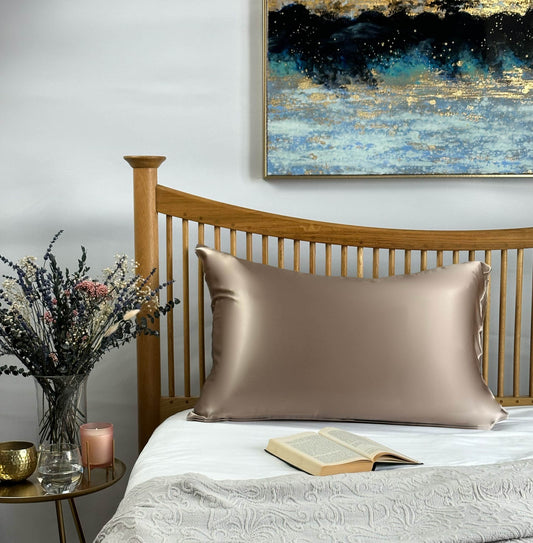 Silk Pillowcase - Light Gold